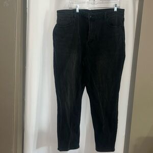 Size 18 - Faded Black Mom Jean AE